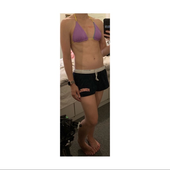 Reversible Triangle Top - Picture 3 of 4